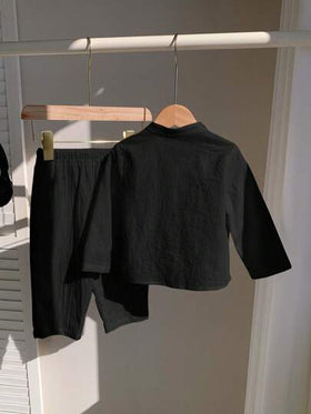 SHEIN طقم قميص كم طويل ذو ياقة واقفة وبنطال بخصر مطاطي للأطفال الكاجوال ،باللون الأسود، مناسب للخريف/الربيع/الصيف ، مناسب لحفلات أعياد الميلاد ،رأس السنة ، الزفاف ، حفلات استقبال المولود