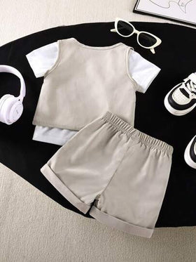 SHEIN 3 قطع طقم ملابس كاجوال للأطفال والرضع من الجنسين: تي شيرت مطبوع بحرف، جاكيت صدرية متعددة الجيوب، وشورت كارجو، قماش ناعم ومريح، مناسب للعطلات والسفر والمدرسة والتجمعات اليومية والرياضة في الربيع والصيف