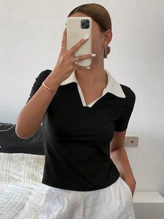 DAZY تيشيرت مناسب للسيدات قصير الأكمام ذو طباعة كتل اللون، ملائم للارتداء اليومي العادي