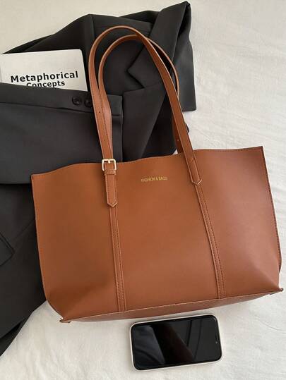 كيس كبير سعة كبيرة بحمالة كتف، إغلاق بأزرار ذو طراز كاجوال للشارع، مناسب للتصوير والتنقلات اليومية، متوفر بلون بني والبطانة مبطنة شنطه جامعه شنط جامعات شنطة ظهر للسفر حقيبه جامعه