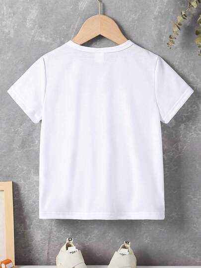 SHEIN تي شيرت أساسي بأكمام قصيرة مع طباعة شعارات ملونة، طفل شاب كاجوال، صيفي