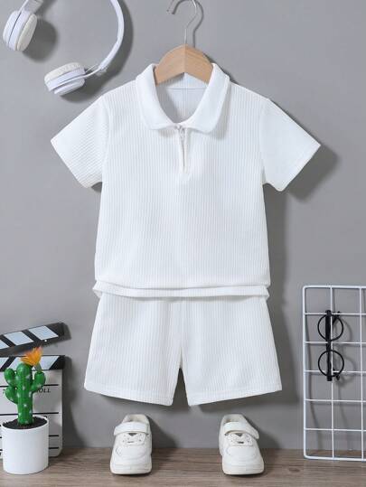 SHEIN 2 قطعة طقم ملابس علوية مزين بالسحاب النصفي وشورت كاجوال للأولاد، مرن ومريح للصيف، مناسب للخروج والمناسبات المختلفة
