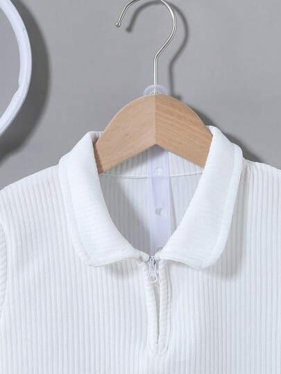 SHEIN 2 قطعة طقم ملابس علوية مزين بالسحاب النصفي وشورت كاجوال للأولاد، مرن ومريح للصيف، مناسب للخروج والمناسبات المختلفة