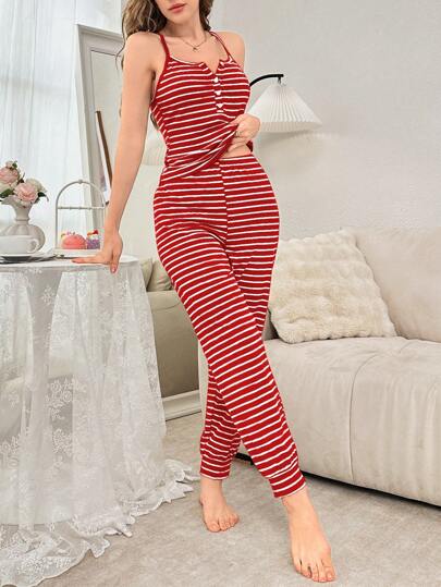 SHEIN بيجاما نسائية كاجوال مكونة من ملابس علوية كامي قطع أمامي بطبعة شريطية وبنطال، ملابس داخلية عروس ، ملابس منزلية