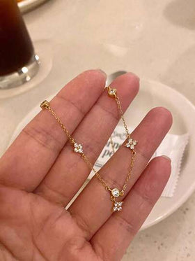 قلادة نسائية قطعة واحدة، سبيكة نحاسية زركونيا مكعبة على شكل رباعي أوراق البرسيم مع شماعة، قلادة ذات طبقات متعددة كاكسسوار يومي هدية (كمية عشوائية للشماعة)
