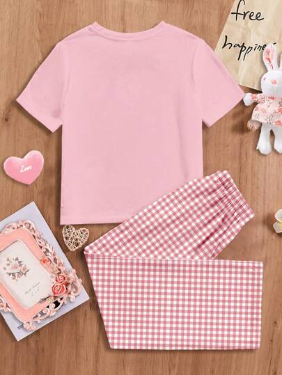 SHEIN Leap Crew مجموعة ملابس المنزل للفتيات المراهقات، تتكون من بلوزة تيشرت بأكمام قصيرة ذات رقبة دائرية وسروال فضفاض، ذات نمط شطرنج بلون دب جميل، مناسبة للربيع والصيف