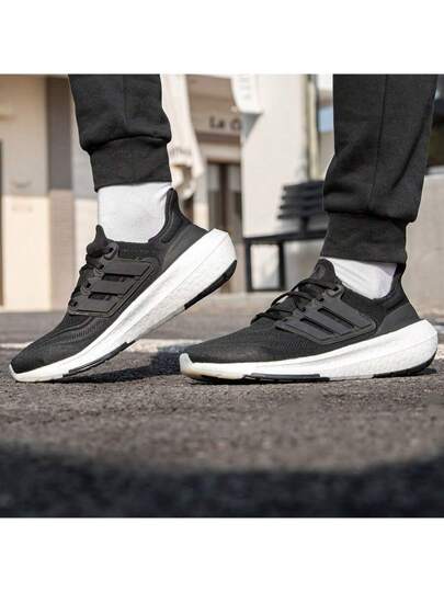 أديداس رجالي/نسائي 2026 ربيع جديد أحذية الجري ULTRABOOST LIGHT، خفيفة الوزن ماصة للصدمات وقابلة للتنفس مريحة GY9351
