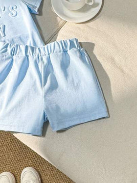 SHEIN Playful Pals طقم ملابس أطفال ذكور للأزياء الشارعية بنقشة زهرية رمادي مزخرف بارز باللون الخردلي ، طقم سادة للأطفال الصغار