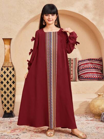 SHEIN فستان تكنولوجيا المعلومات غير رسمي طويل الأكمام ذو ياقة مربعة بطبعات ريترو منقطعة، للبنات المراهقات