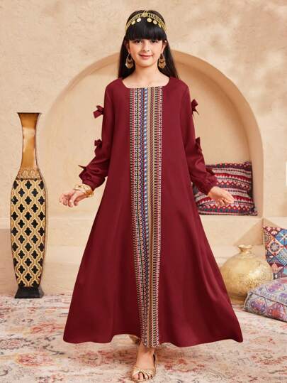 SHEIN فستان تكنولوجيا المعلومات غير رسمي طويل الأكمام ذو ياقة مربعة بطبعات ريترو منقطعة، للبنات المراهقات