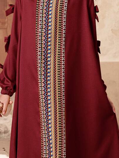 SHEIN فستان تكنولوجيا المعلومات غير رسمي طويل الأكمام ذو ياقة مربعة بطبعات ريترو منقطعة، للبنات المراهقات