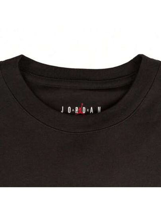 Nike قميص تي شيرت رجالي بتصميم AS M J STMT 1985 SS CRW GEL، ياقة طاقم، أكمام قصيرة، لون رقم THV5047-045