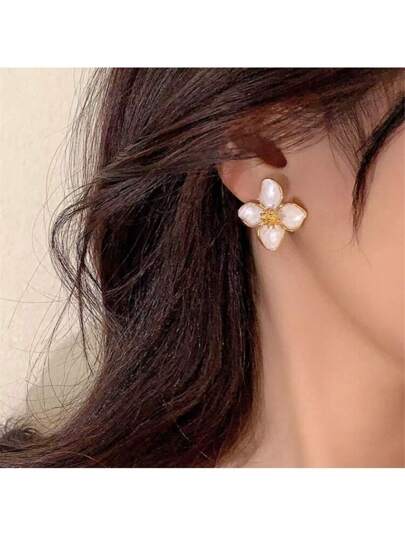 زوج من الأقراط الموضة على شكل زهرة الخطمي الفرنسي الرجعي المزجج باللون الأحمر المُنقُّط، إكسسوارات أقراط أزهار ثلاثية الأبعاد متعددة الاستخدامات