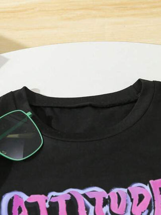 girls-sets شورت جينز فاتح بطراز Y2K مع تي شيرت أسود ولباس علوي مطبوعة بطباعة وردية للفتيات المراهقات، بفضفاض وناعم ومريح القماش، طقم ملابس أنيق بطراز الشارع العصري