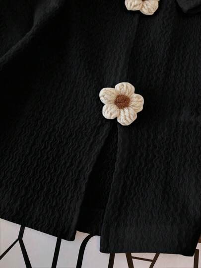 Franclia تي شيرت بياقة مستديرة وأكمام قصيرة مطبوع عليه زهور ثلاثية الأبعاد بطريقة أنيقة