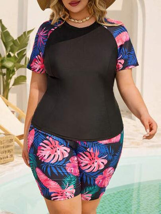 SHEIN CURVE+ ملابس سباحة منقوشة موديل مماثل في الحجم الكبير للنساء، 2 قطعة، تنورة بتصميم بسيط مناسب للعطلات والاستخدام اليومي
