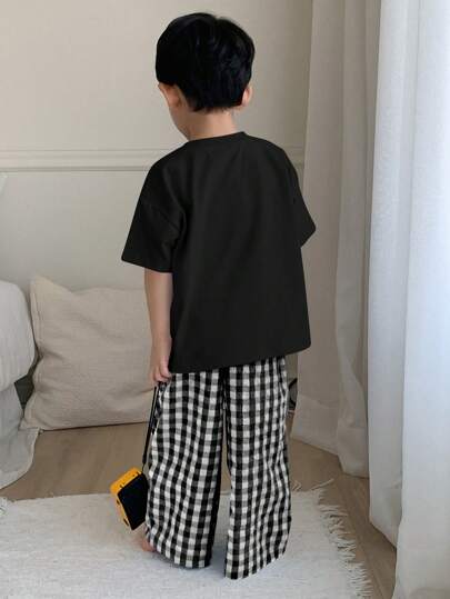 Dazy Kids مجموعة من تي شيرت أكمام قصيرة وبنطلون مخطط نسيج منسوج للأطفال الصغار، طقم ملابس منزلية، موسم الربيع/الصيف