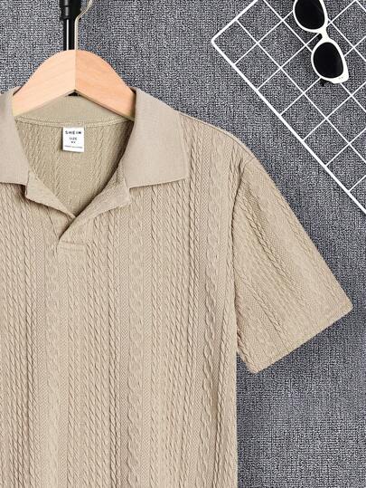 SHEIN قميص بولو للأولاد في منتصف المراهقة بياقة منقطة ونسيج بلون سادة