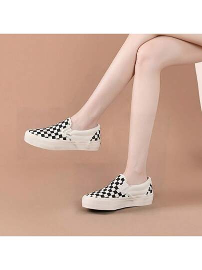 Vans حذاء كاجوال سهل الارتداء للرجال والنساء VR3 VN0007NC1KP