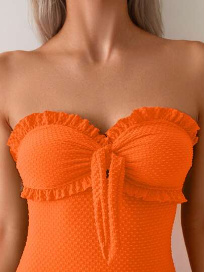 مايوه حريمي قطعة واحدة Swim Basics بكيني من قطعة واحدة للنساء بتصميم رقبة عنق وطيات ملمس أسود ليتم شده من الخصر