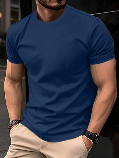 Manfinity Homme بلوزة رجالي ذات لون سادة وياقة مستديرة وأكمام قصيرة، بتصميم بسيط وأنيق، مناسب لملابس الرجال صيفاً، بلوزات رجالية سادة، بلوزات رجالية معتادة، بلوزات رجالية كاجوال