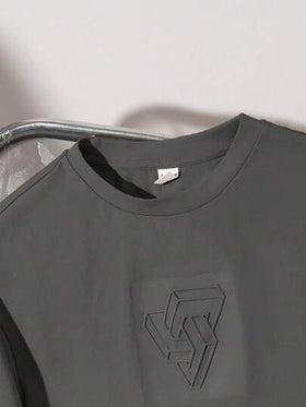 SHEIN تي شيرت بأكمام قصيرة مفضفض بياقة مستديرة منسوج بتطريز هندسي, ملابس رياضية عادية لصبي المراهق