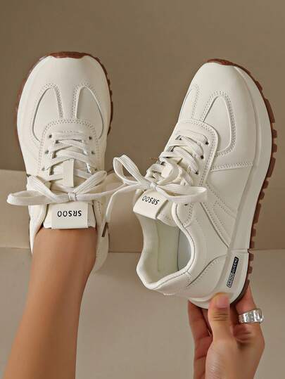 ZKBBO أحذية رياضية نسائية كاجوال، جلد اصطناعي، مسطحة، خفيفة الوزن، أحذية جري مريحة، أبيض