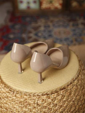 Xin Jing Shoes حذاء كعب عالي نسائي موضة خريف/شتاء 2025 بتصميم مفرغ، أنيق، كعب قطة