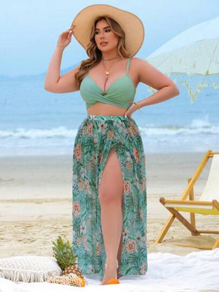 SHEIN Swim Curve مجموعة بكيني مزودة بتنورة مقاس كبير 3 قطع للمرأة مُزين بطباعة شاطئ صيفية مع حشو ودفع للأعلى