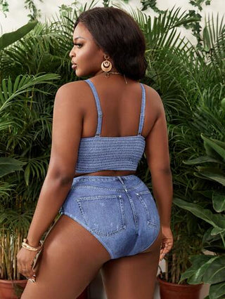 SHEIN Slayr CURVE ملابس سباحة للمرأة ذات الحجم الكبير من قطعتين ذات طبعة تأثير جينز، ملابس علوية مع أشرطة قابلة للفصل بأزرار، تصميم ظهر مفتوح مع أسفل ذو تصميم مثلث لحفلة حمام السباحة