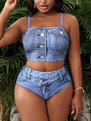 SHEIN Slayr CURVE ملابس سباحة للمرأة ذات الحجم الكبير من قطعتين ذات طبعة تأثير جينز، ملابس علوية مع أشرطة قابلة للفصل بأزرار، تصميم ظهر مفتوح مع أسفل ذو تصميم مثلث لحفلة حمام السباحة