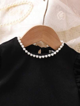SHEIN طقم صيفي من اللباس علوي ذات الأكمام القصيرة والسروال ذو الخصر المطاطي للبنت الصغيرة, موضة أنيقة وجذابة