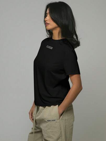 Musera Sport قميص تي شيرت بأكمام قصيرة من جيرسيه ناعم مع لوحة شعار للتنزه والمشي والبادل والتنس وبيكليبول والجيم واللياقة البدنية واليوغا والبيلاتس للاستخدام اليومي العادي