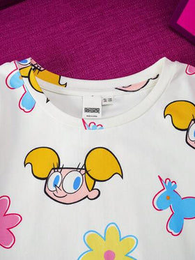 Dexter's Laboratory X SHEIN ملابس علوية وشورت لفتاة صغيرة بطراز كاجوال جميل ذات طباعة كرتونية وطراز الأزهار، مناسب للربيع والصيف