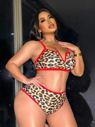 Swim SXY مجموعة ملابس السباحة للنساء ذات الحجم الكبير ذات بطبعات جلد النمر الأحمر وتباين الألوان، أسلوب كاجوال للمنتجع