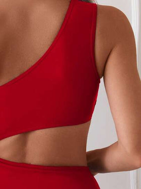 SHEIN Swim قطعة واحدة من ملابس السباحة للنساء بلون واحد مجوف وملتوي