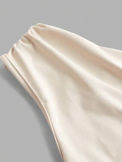SHEIN EZwear 3قطع/مجموعة للنساء تتكون من ملابس علوية بلا أكمام وشورت وكميسول ، بلون المشمش، ملابس خارجية