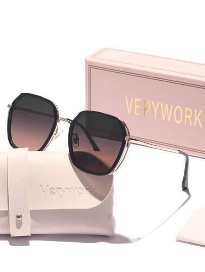 Verywork نظارة شمس كلاسيكية لللنساء موضة حديثة بتصميم هندسي بسيط من علامة تجارية كلاسيكية ، مناسبة للارتداء في الشارع ، والمهرجانات الموسيقية ، والمواعيد ، وأطقم أزياء العطلات الصيفية والشاطئ والسفر، نظارة شمس أنيقة بإطار مربع كبير الحجم