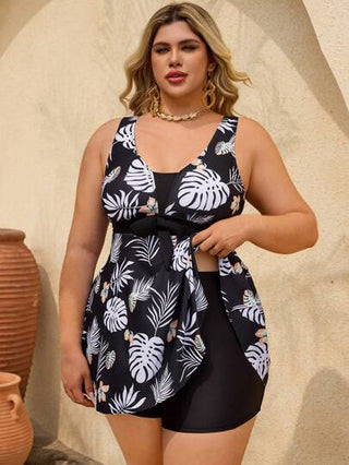 SHEIN CURVE+ ملابس سباحة للمرأة البدينة بتنورة على شكل حرف A ذات خصر مرتفع بنقشات سوداء وبيضاء، بقطعتين للعطلات البحرية