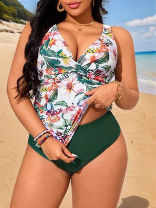 SHEIN Swim Lushore طقم ملابس سباحة تانكيني للمرأة ذات المقاس الكبير، مكون من قطعتين: ملابس علوية كشكش أمامي بطبعات نباتية وسفلي مثلث لون أساسي