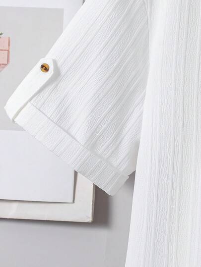SHEIN مجموعة قميص وبنطلون للمراهقين الذكور بطراز كوري عصري، قميص بياقة مستديرة وأكمام قصيرة بجيب قطعة واحدة، وبنطلون فضفاض بساق مستقيمة، مناسب للمدرسة والحديقة والشاطئ وأعياد الميلاد في الربيع والصيف والخريف والشتاء
