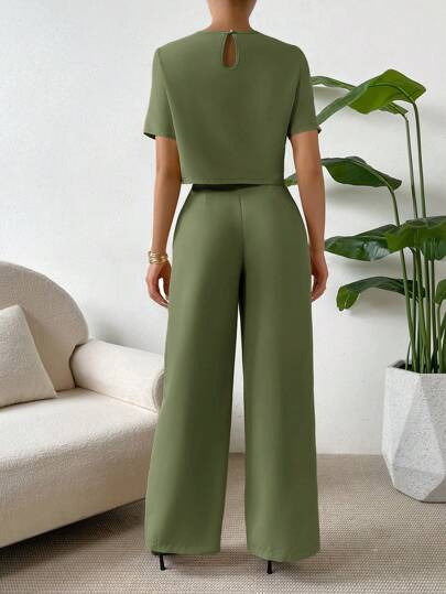 SHEIN Essnce 2 قطعة/مجموعة بنطلون طويل وتوب قصير بلون واحد للنساء
