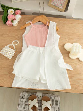 SHEIN Genkimix Kids 3 قطع ملابس صيفية للفتاة الصغيرة: سترة بسيطة كلوش، شورت أبيض بقصة مستقيمة، كارديجان مضلع مافي بلا أكمام رفيع مزين بحزام، تصميم بسيط ومريح