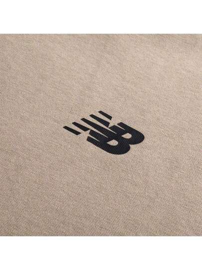 New Balance تي شيرت تيشيرت قصير الأكمام قابل للتنفس، ملابس رياضية نشطة للرجال للجري واللياقة البدنية والتدريب AMT51374-SOT