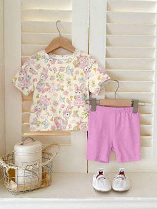 SHEIN مجموعة أزهار مجففة بطبعات أرنب ريفي وزهور ، مجموعات أزهار بوهيمي وبرية ،مجموعات نباتية عتيقة، مجموعات أزهار طبيعية باستيل، بنطلون قصير وقميص بأكمام قصيرة عنق دائري بسيط أنيق مناسب للفتيات الرضع للربيع والصيف