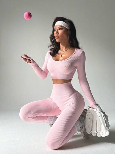 SHEIN Dewbera طقم رياضي للنساء مكون من توب مقصر وبنطال لصيق