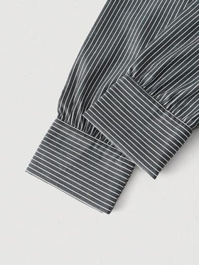 SHEIN MOD قميص كم طويل مكشوف الكتف مخطط باللون الأبيض والبيج مع تصميم متقاطع وعقدة الخلف ، ملابس كاوبوي للنساء