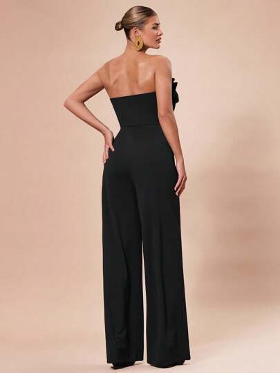 SHEIN BAE جمبسوت آنسية أنيقة بتزيين أزهار ثلاثية الأبعاد بلون أسود ثابت أو أبيض وأسود، تناسب المناسبات المختلفة ، الحفلات الراقية ، المواعيد الرومانسية ، التنسيقات اليومية ، الأعياد ، عيد الهالوين ، عيد الميلاد