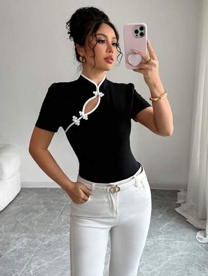 Elenzga قميص تي شيرت نسائي بياقة عالية ضيق ذو تصميم بسيط باللون الأسود لحفلات هالوين