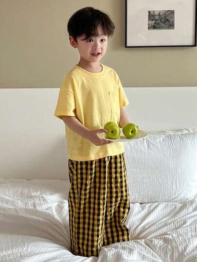 Dazy Kids مجموعة مكونة من 2 قطعة لملابس الأطفال الصغار موديل بولوشيرت صلب محبوك بأكمام قصيرة ومربوط بالرقبة المستديرة وبنطلون قصير منسوج مربع الكاروهات، أنيق للربيع والصيف رمضان